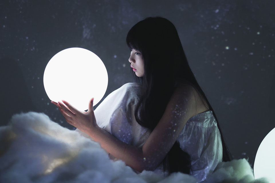 意境唯美写真图片美女图集纯白图片夜晚图片(5)